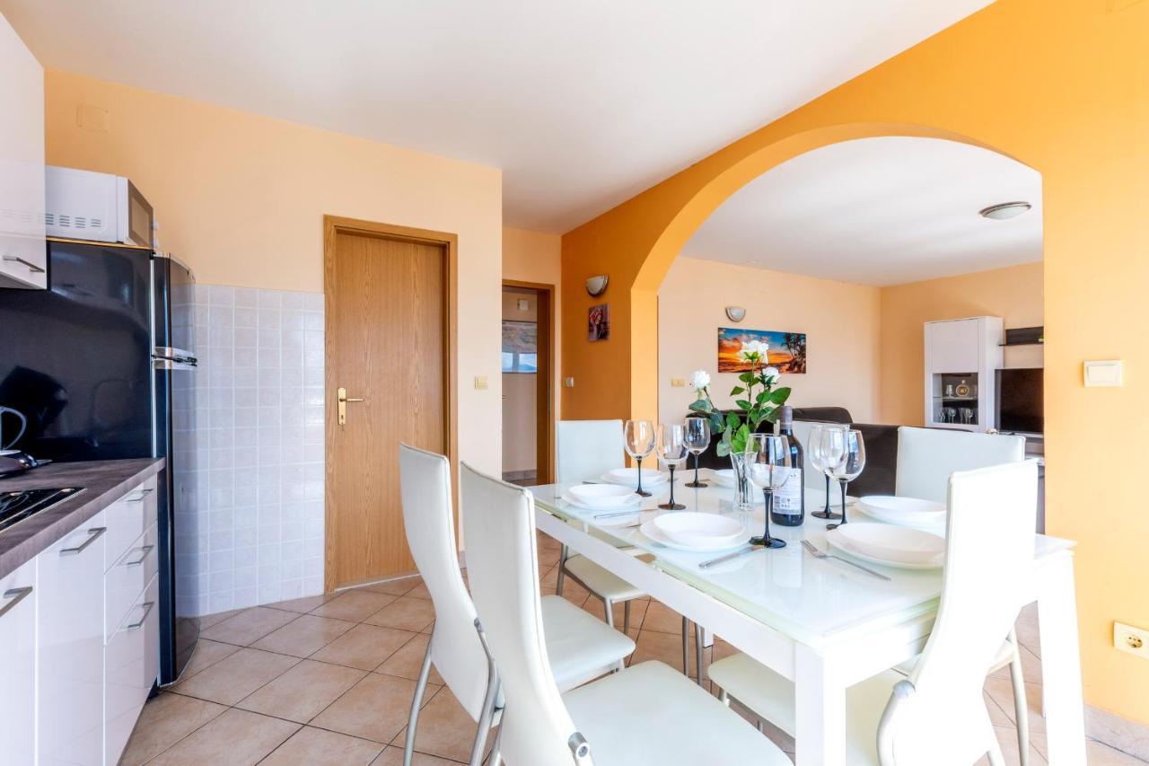 ז'סניסה Villa Tomas „The View Of Jesenice“ מראה חיצוני תמונה